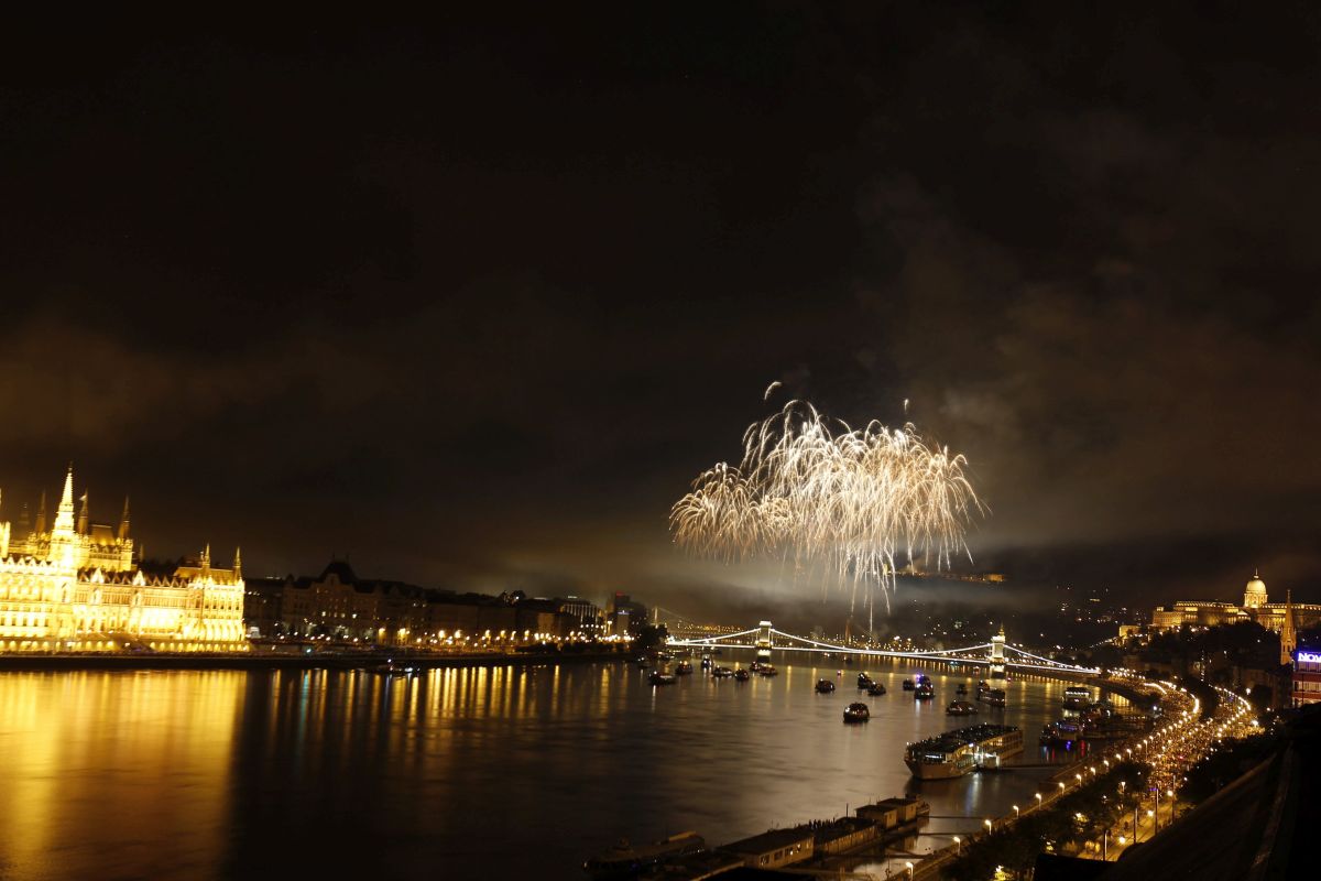Augusztus 20. - Ünnepi tûzijáték Budapesten