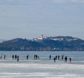 Frozen Balaton MTI